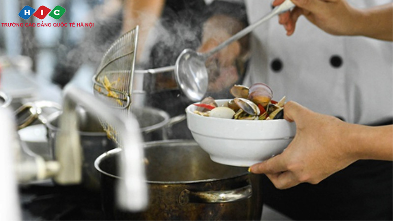 Review mức lương ngành kỹ thuật chế biến món ăn » TRƯỜNG CAO ĐẲNG QUỐC TẾ HÀ NỘI