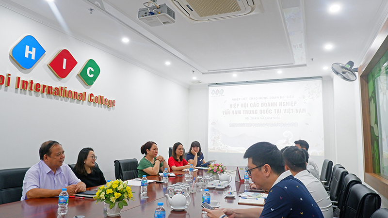 Trường Cao đẳng Quốc tế Hà Nội mở rộng quan hệ hợp tác với Hiệp hội doanh nghiệp Vân Nam Trung Quốc tại Việt Nam