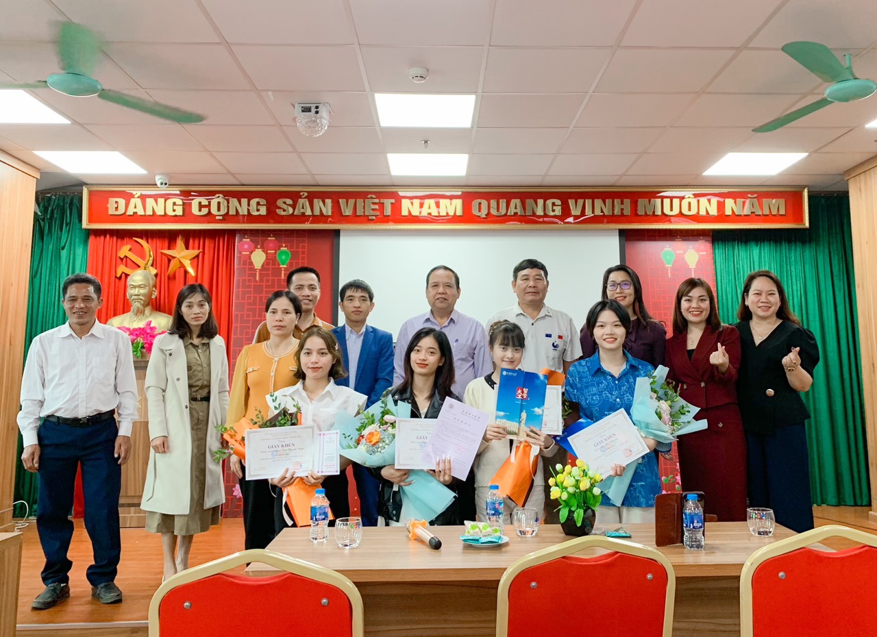 Lễ chúc mừng sinh viên Trường Cao đẳng Quốc tế Hà Nội nhập học các trường đại học Trung Quốc – Chương trình học bổng toàn phần