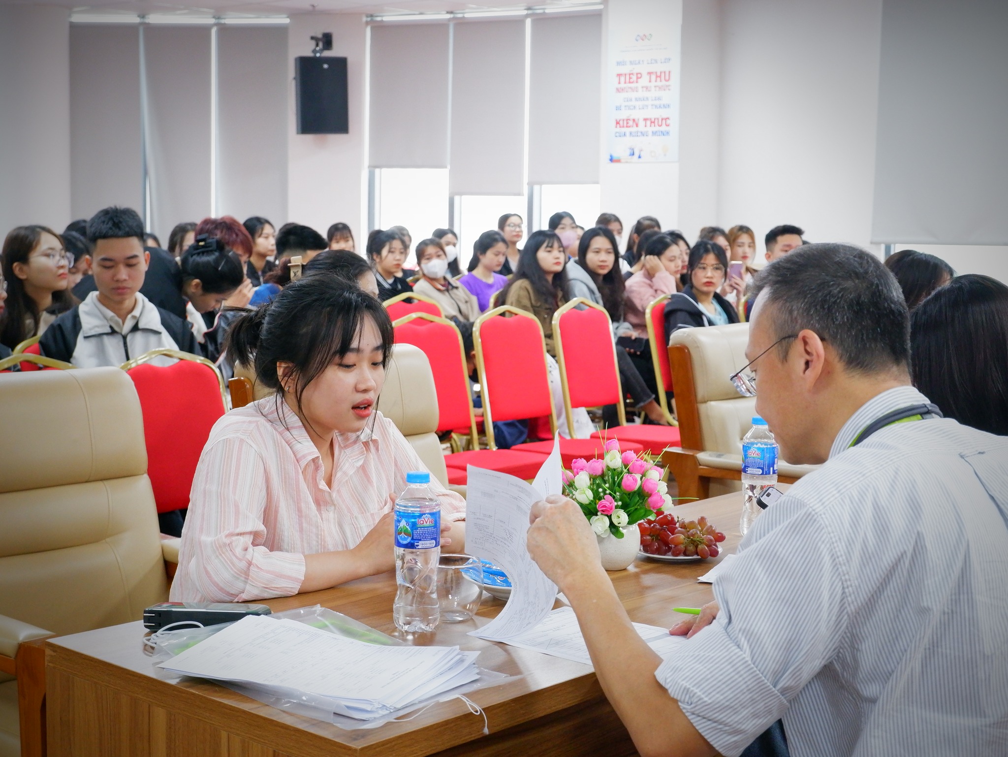 Tập đoàn ARCADYAN phỏng vấn sinh viên Khoa Ngôn ngữ và Văn hóa Trung Quốc tham gia thực tập đợt 2