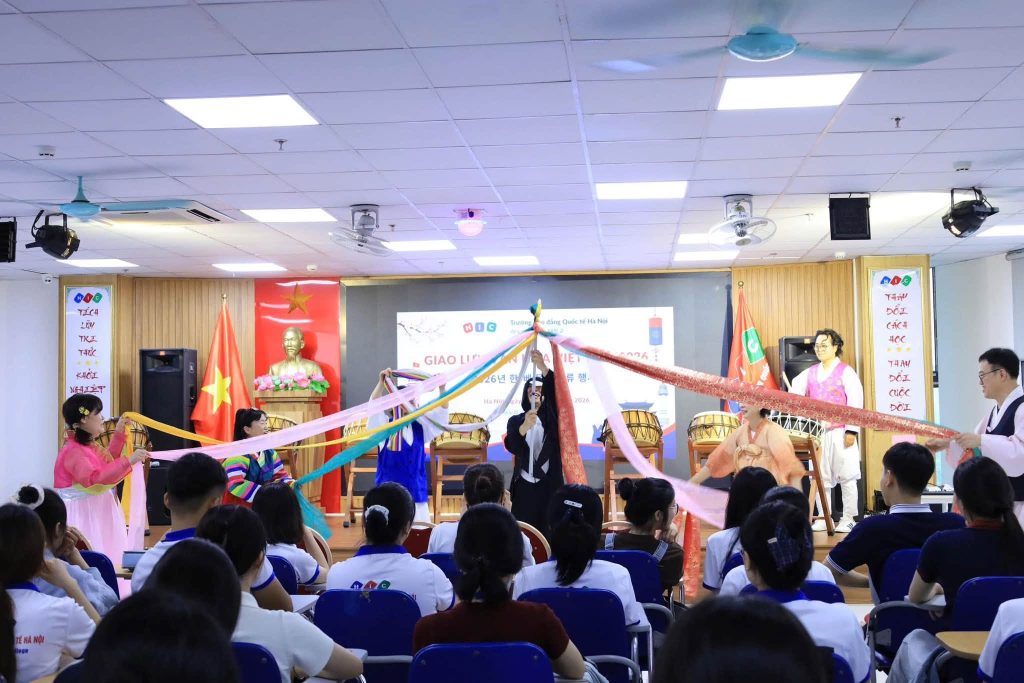 Giao lưu văn Hóa Việt -Hàn
