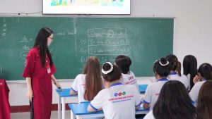 Đội ngũ giảng viên tâm huyết luôn đồng hành cùng sinh viên.