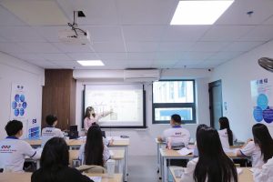 Sinh viên ngôn ngữ Nhật HIC học tập tại lớp học